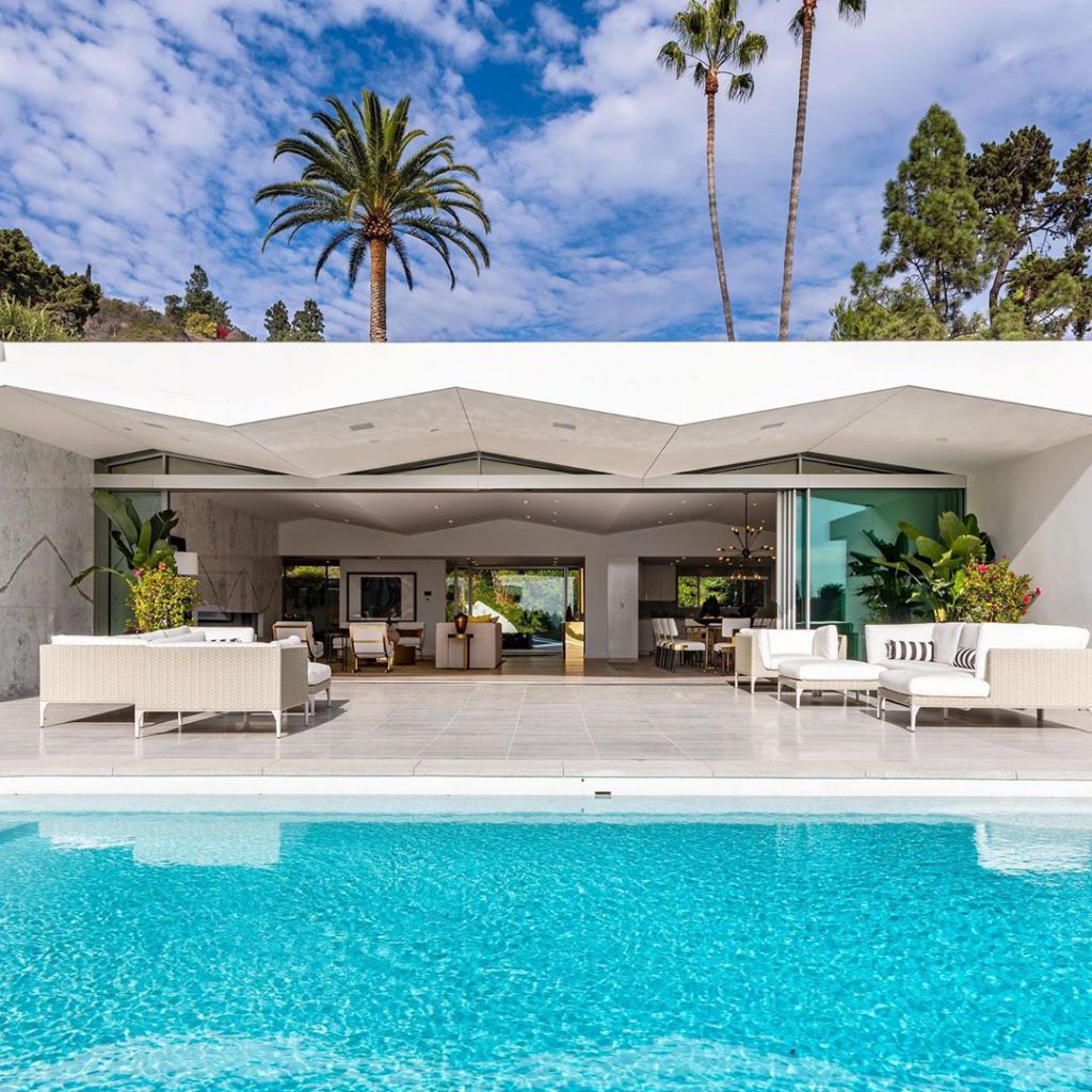 ایده طراحی ویلا – نمونه ویلای لوکس مدرن 2 ایده طراحی ویلا – نمونه ویلای لوکس مدرن