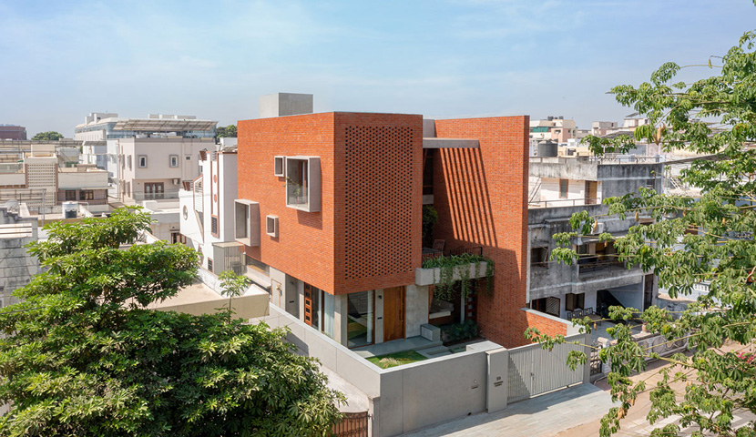 چگونه با بازسازی نما جذابیت خانه را دو چندان کنیم 4 چگونه با بازسازی نما جذابیت خانه را دو چندان کنیم