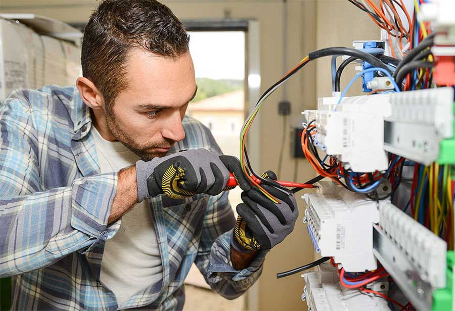 آیا در پروژه بازسازی به سیم‌کشی مجدد ساختمان نیاز دارید؟