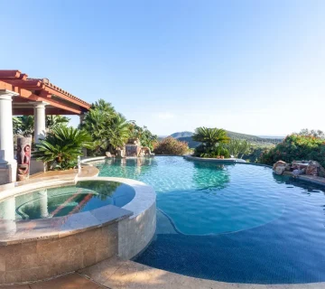 جدیدترین مدل های طراحی ویلا‌ استخردار