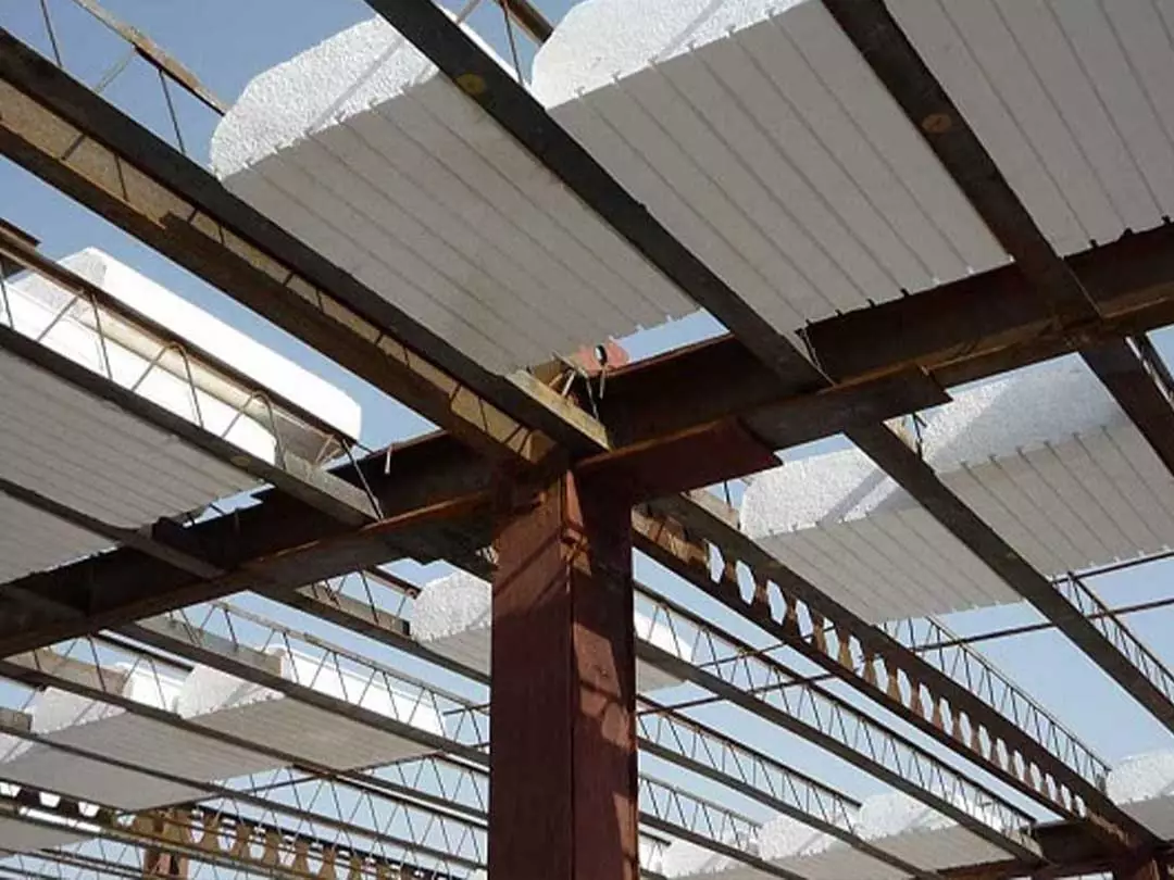 تیرچه کرومیت (تیرچه فلزی با جان باز) 1 تیرچه کرومیت (تیرچه فلزی با جان باز)