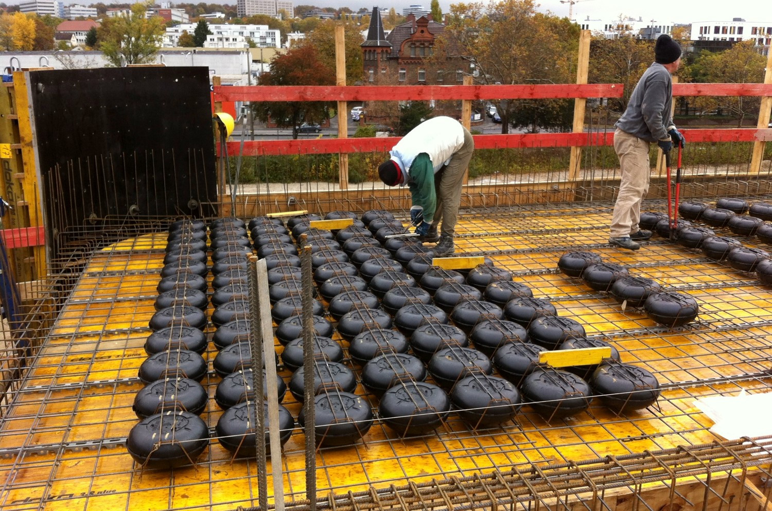 سقف کوبیاکس یا عرشه حبابی 1 سقف کوبیاکس یا عرشه حبابی