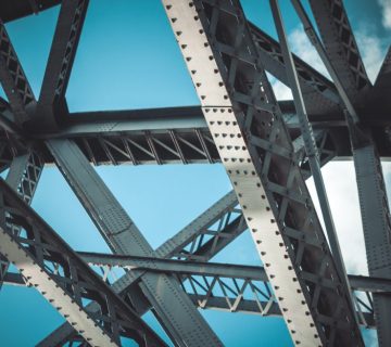 مزایا و معایب سازه فلزی