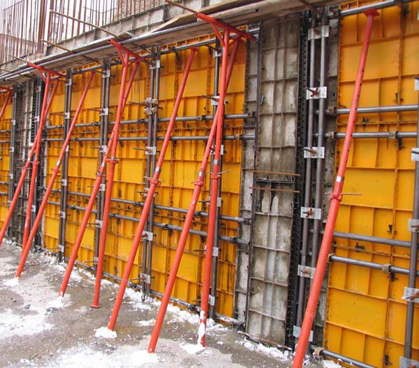 تاثیر وجود دیوار حائل بر طراحی لرزهای سازه 1 تاثیر وجود دیوار حائل بر طراحی لرزهای سازه