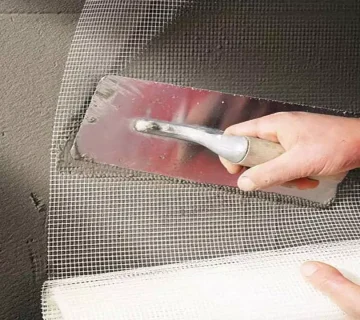 مزیت های استفاده از توری فایبرگلاس در آب بندی استخر