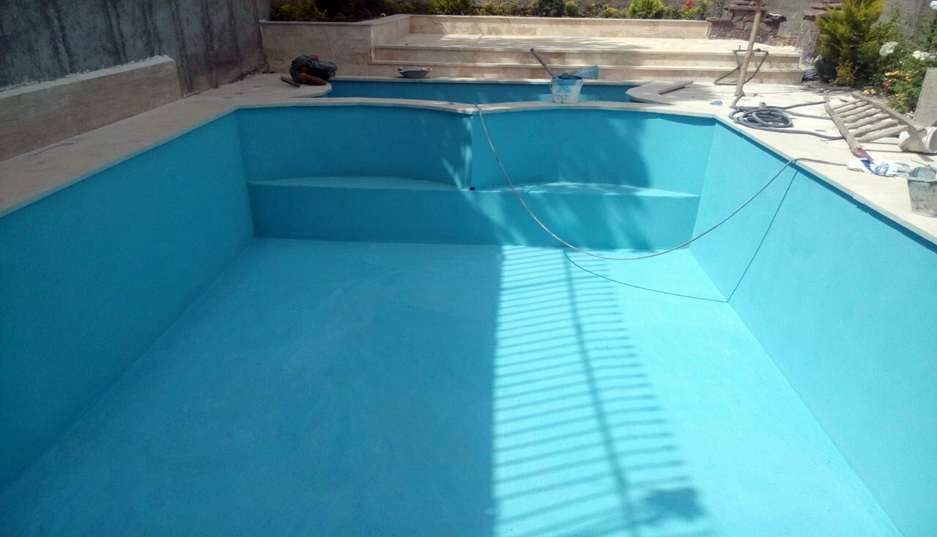 ساخت ویلا در رشت | صفر تا صد طراحی و اجرای ویلاهای لوکس 1 عایق کاری استخر با عایق نانو